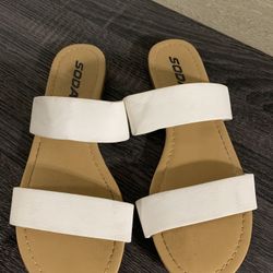 White Sandals Women’s Size 7