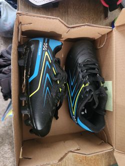DSG Kids' Speed Viper Soccer Cleats