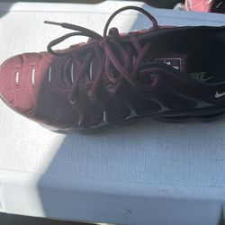 Air vapor max plus size 12