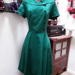 Pin Up Green Dress 