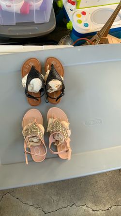Gilrs sandals