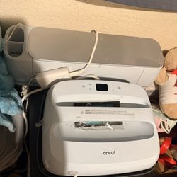 Cricut 3 And Large Iron 