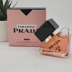 Prada
 
Paradoxe Intense Eau De Parfum

1 fl 