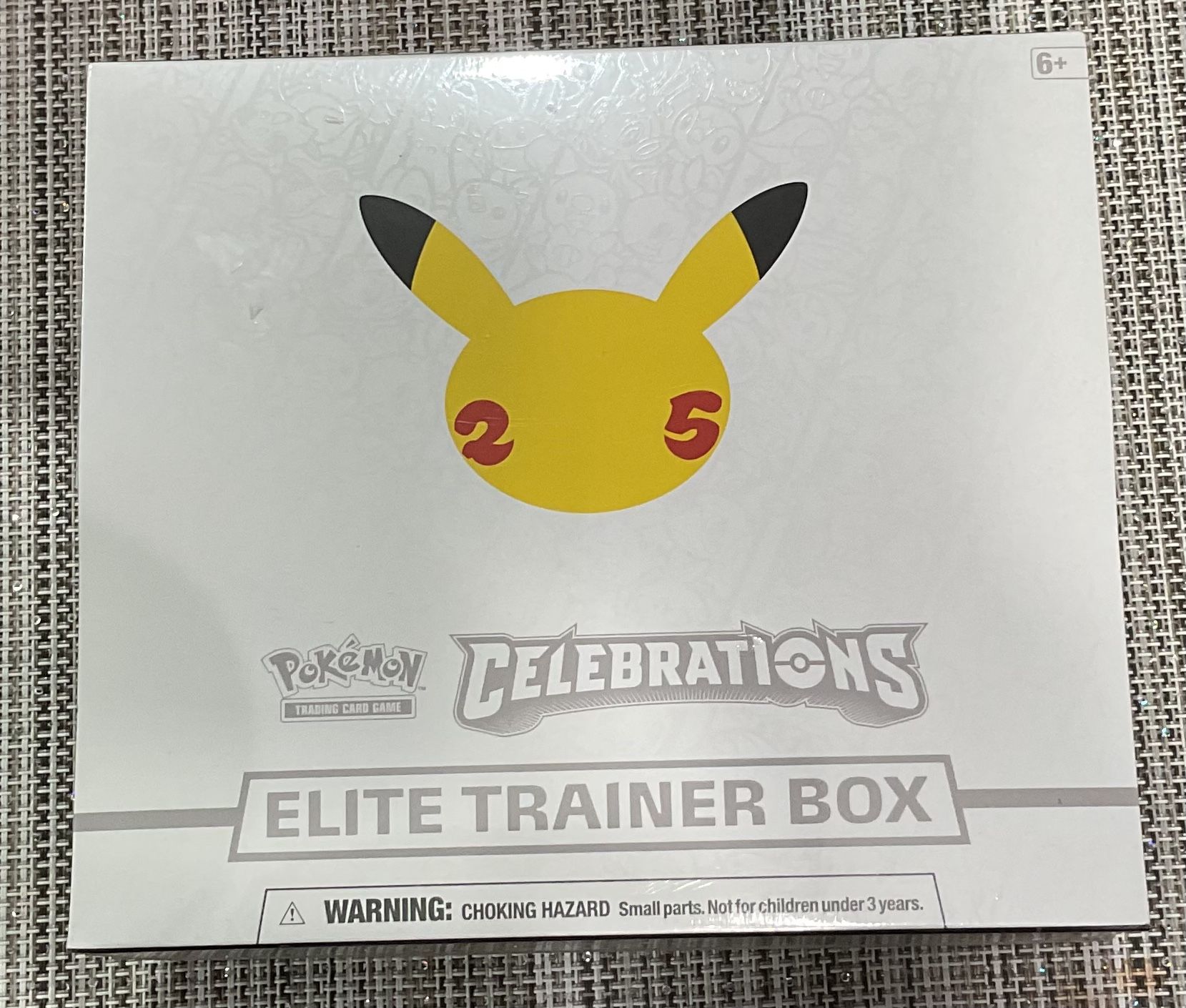 pokémon trading card games 25th anniversary celebrations elite trainer box Pokemon 25th Anniversary Collection Venusaur Box (Traditional Chinese)