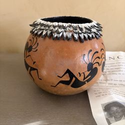 Kokopelli Gourd Pot 