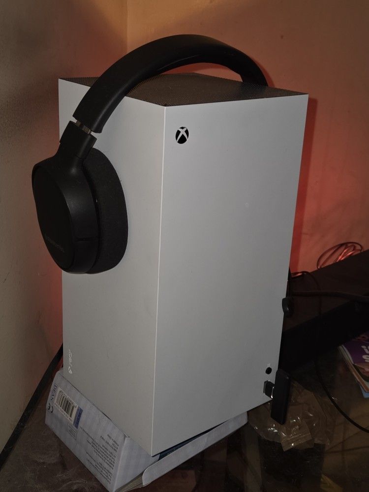 Like New Want To Trade For Ps5 Slim Or Switch2