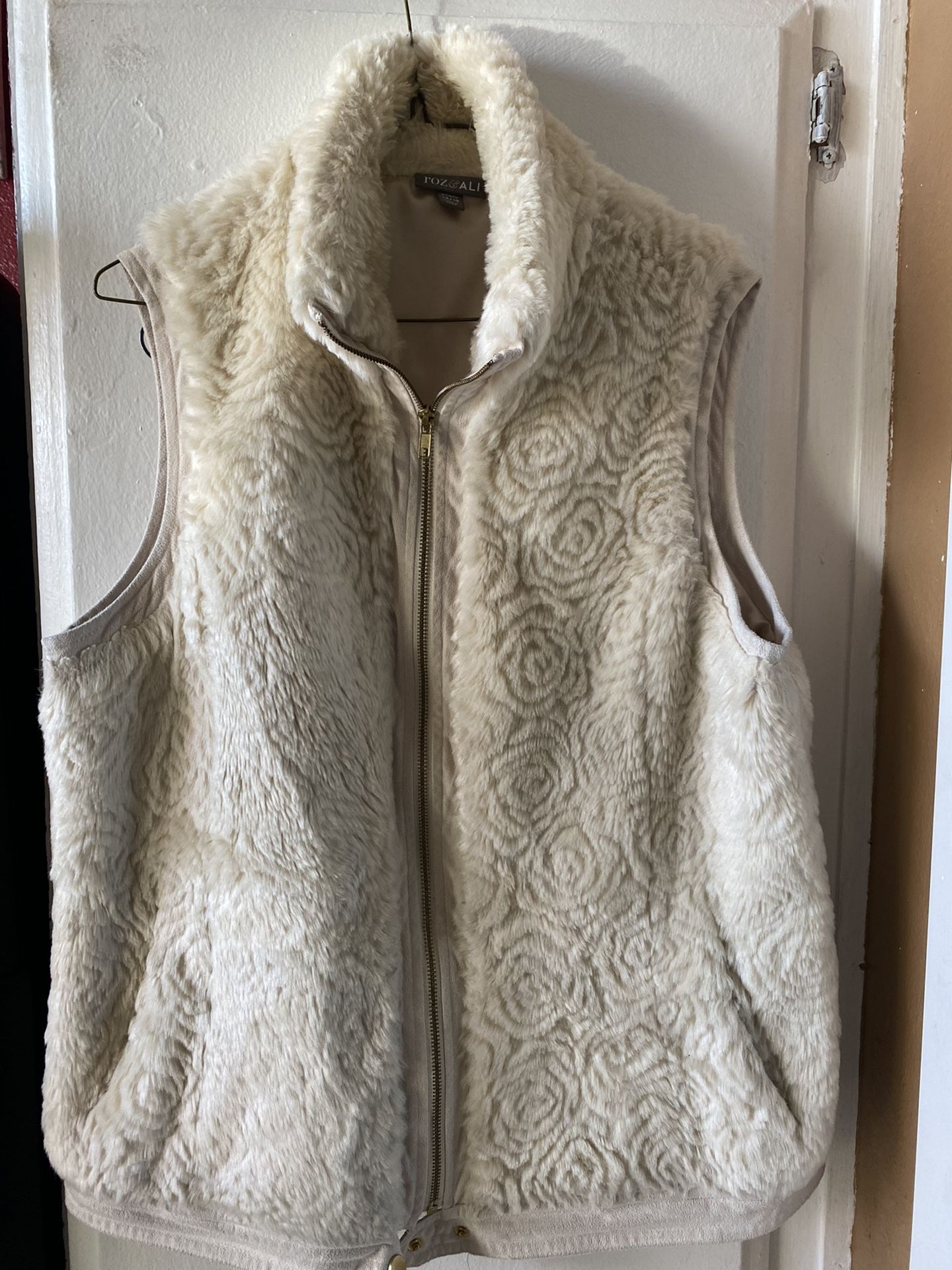 Roz & Ali Tan Ivory Faux Fur Vest 