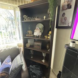 Bookshelf 