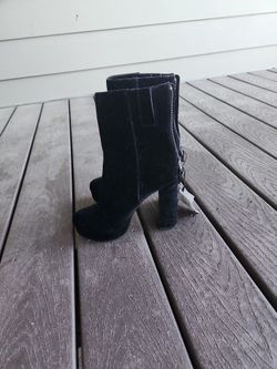 Who What Wear Booties Size 8 New