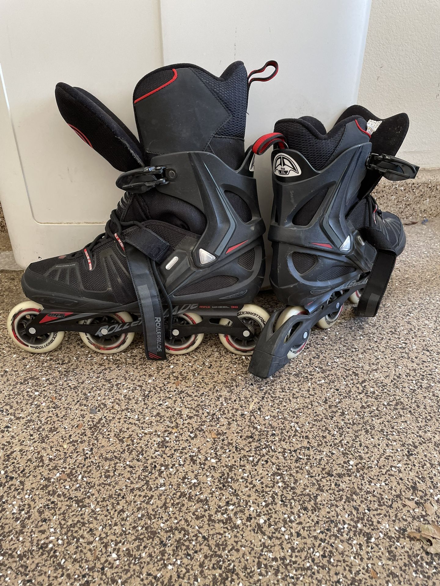 Men’s Size 15 Rollerblades Almost New!