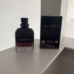 Valentino Born In Roma Intense 