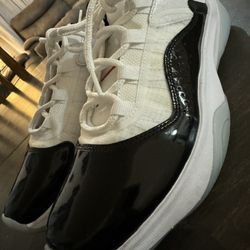 Nike Air Jordan Low Size 8 Men’s 