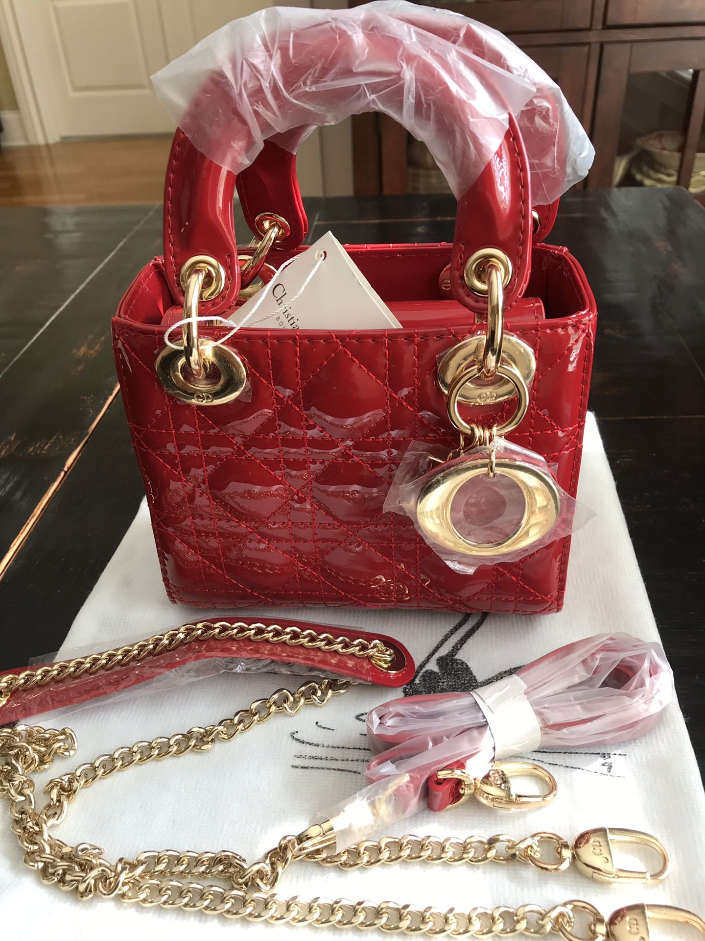 Lady D Patent leather Red Cannage small tote