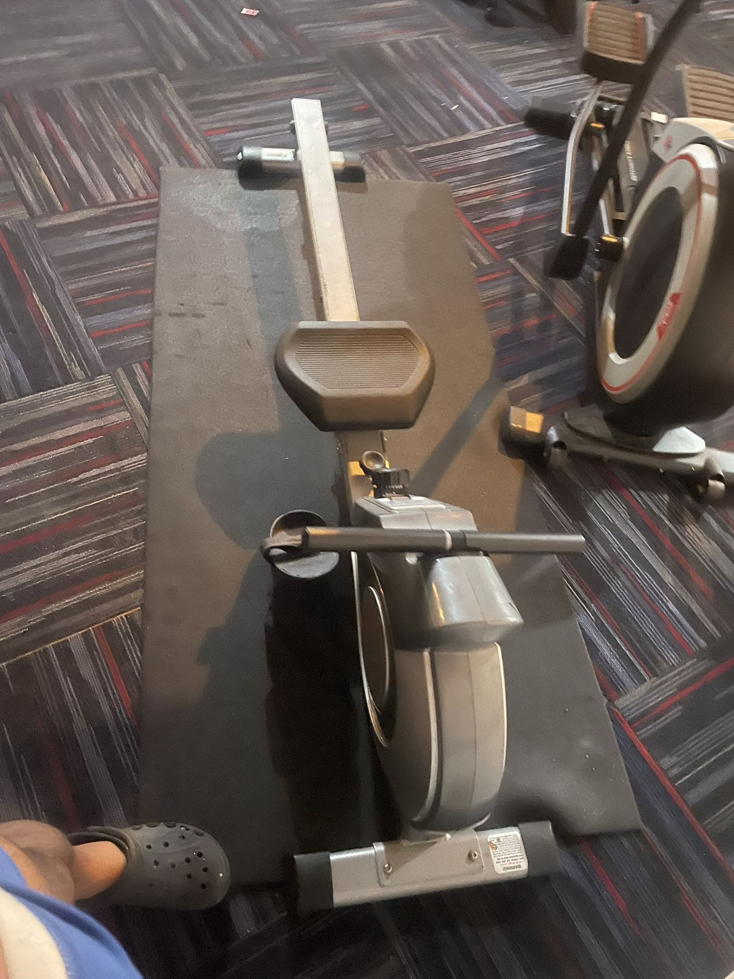 Free Rowing Machine