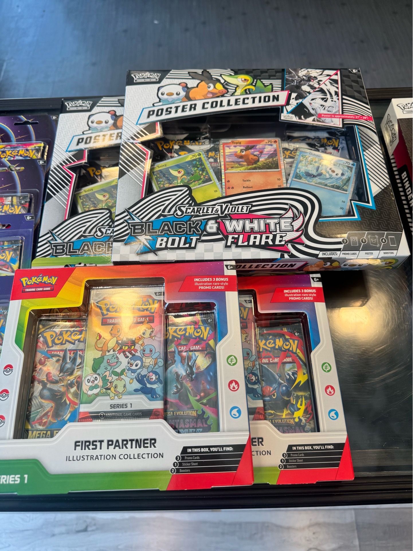 Black and White Poster collection & First Partner box