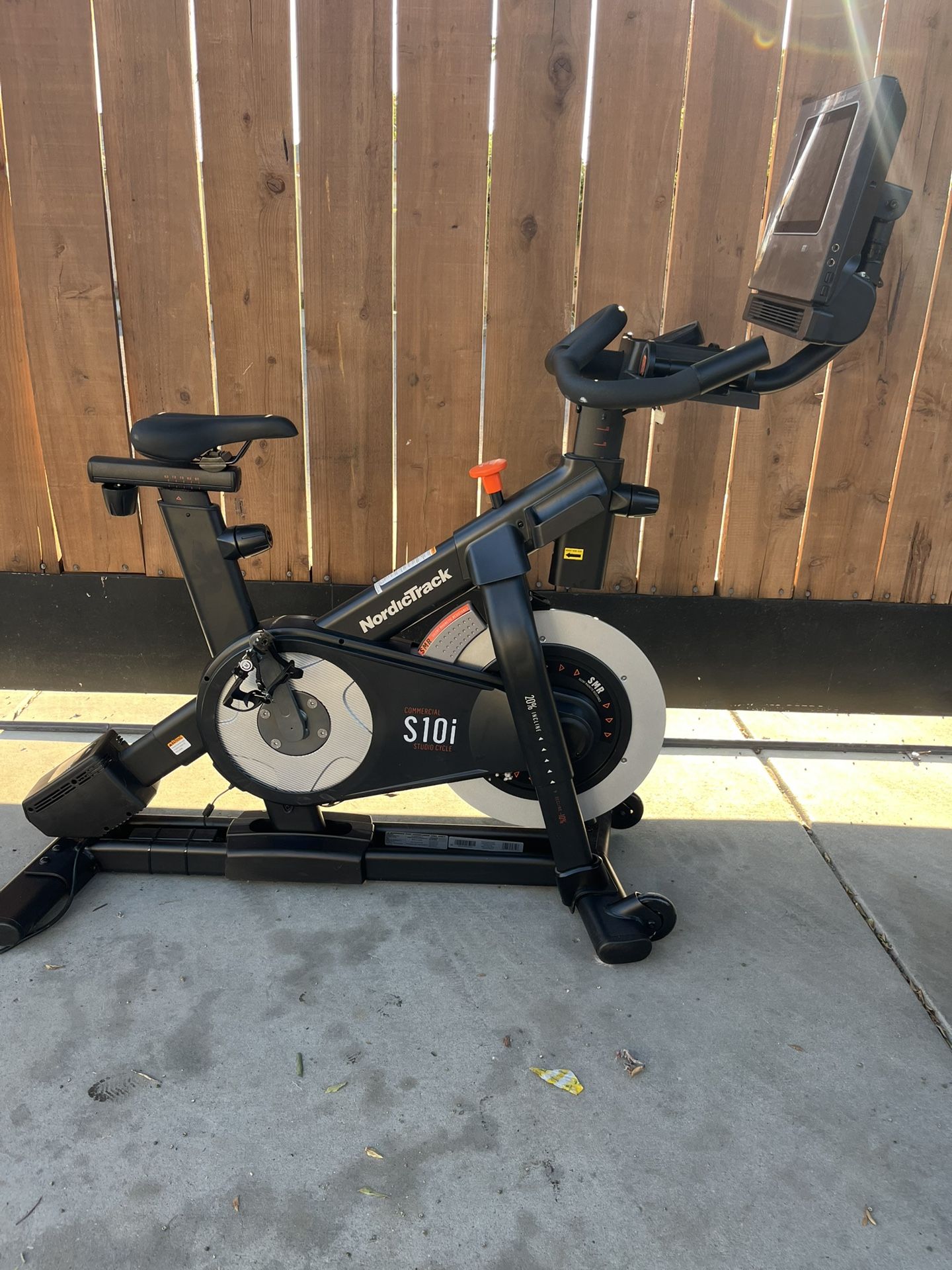 NordicTrack S10i Studio Cycle bike
