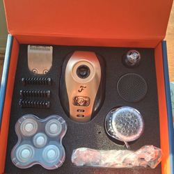 FreeBird FLEX Series Mens Waterproof Grooming & Shaving Kit NEW IN BOX