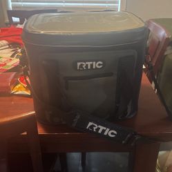 Rtic Lunch Box