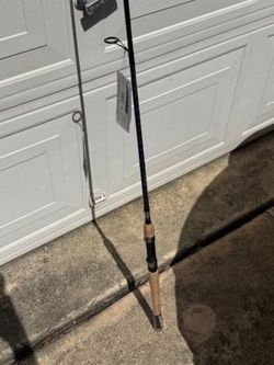 7’ DAIWA Inshore Saltwater Fishing Spinning Rod, 8-17lbs rating, New