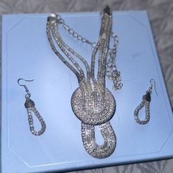 Necklace And Earring Set 