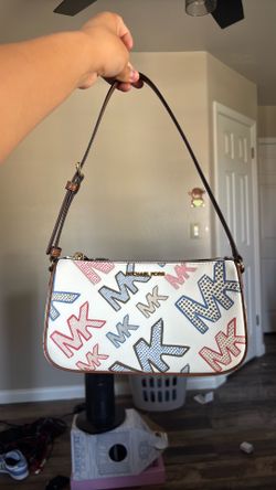 MK shoulder bag