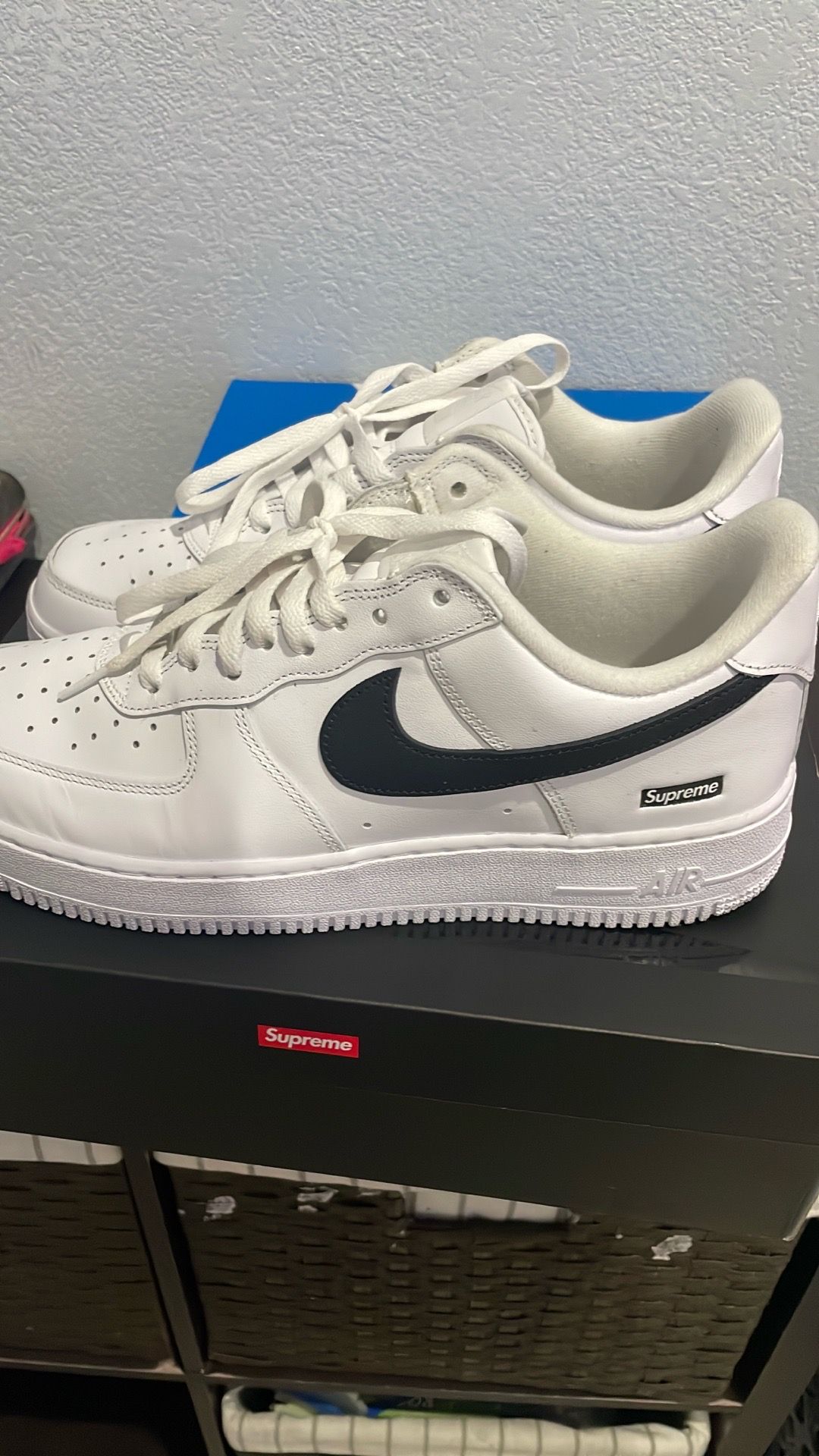 Supreme Air Force’s size 10 / LG T