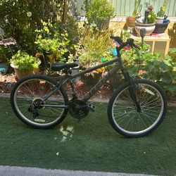 24 inch Huffy "Rock Creek"