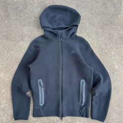Nike tech