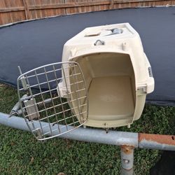 KENNEL  CAB  PETMATE  CARRIER  CAT 