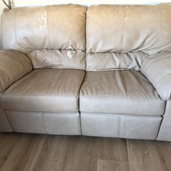 Comfy Loveseat & Recliner Free