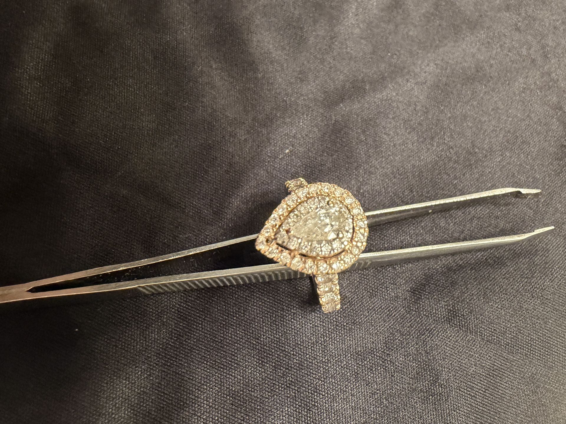 1Qt Gold Diamon Ring  Engagement 