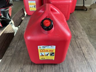 Midwest Can 5-gallon gasoline can