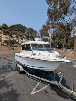 2007 Trophy 2359 Alaska Edition 23’