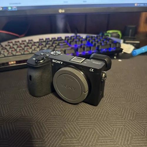 Sony Alpha a6600 24.2MP Mirrorless Camera