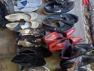 WOMENS SHOES SIZE 8 AND 9