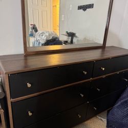 Dresser & Mirror 