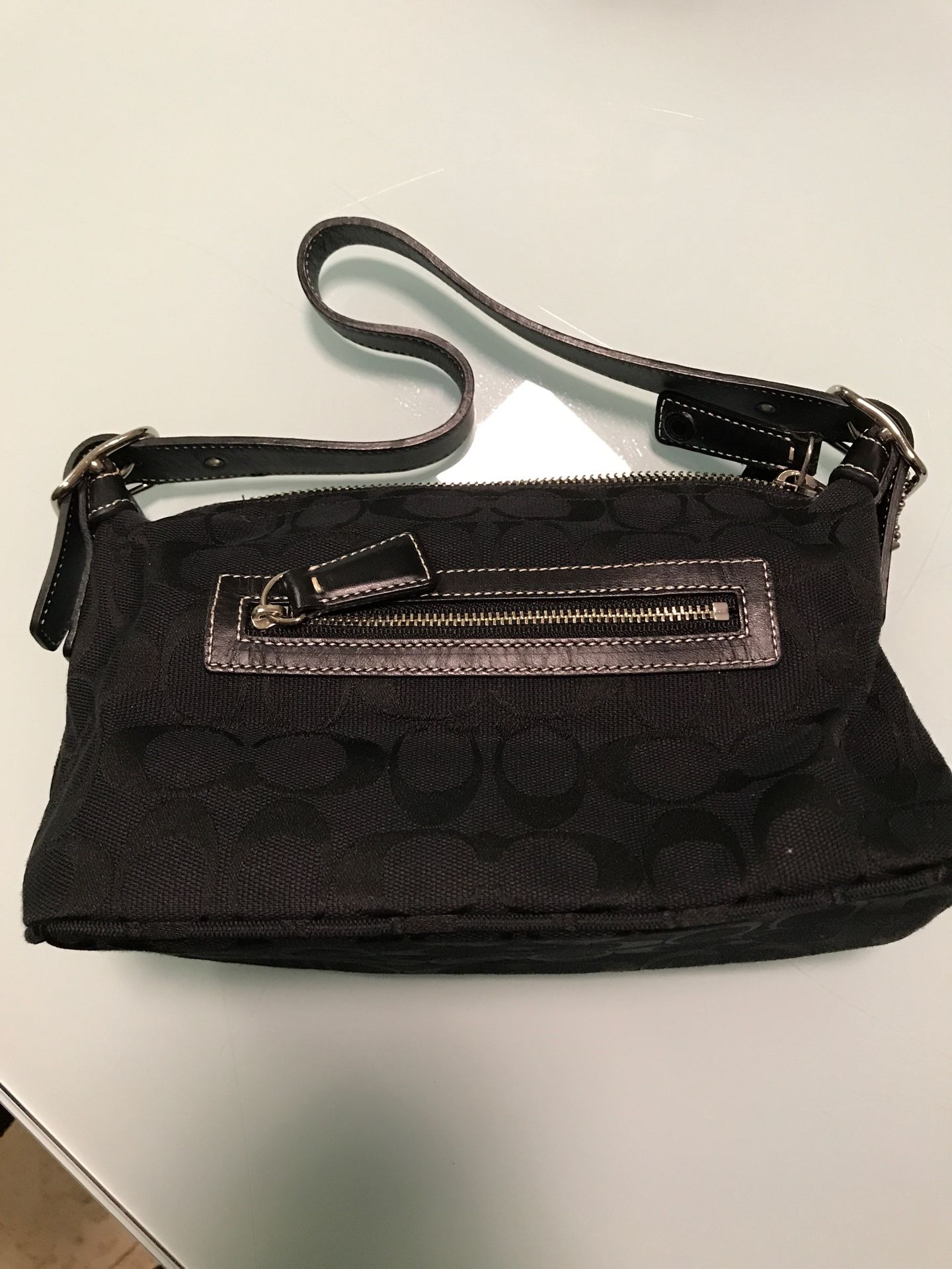 Coach M052-6044 Black Baguette