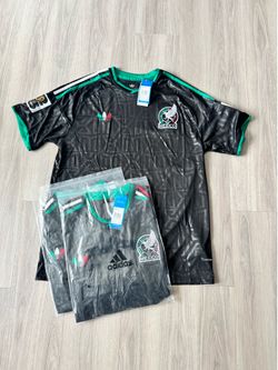 Size L Mexico black jersey