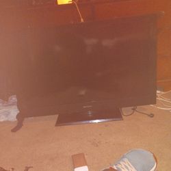 Emerson 50inch TV ( New )