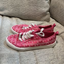 Girls Micheal Kors Hot Pink Sneakers Size 3y 