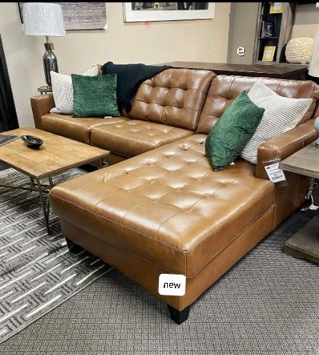 Brown Leather SectionalSeccional Couch// Delivery Available Financing Options