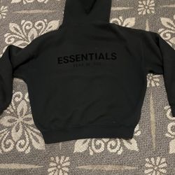 Essential Hoodie 
