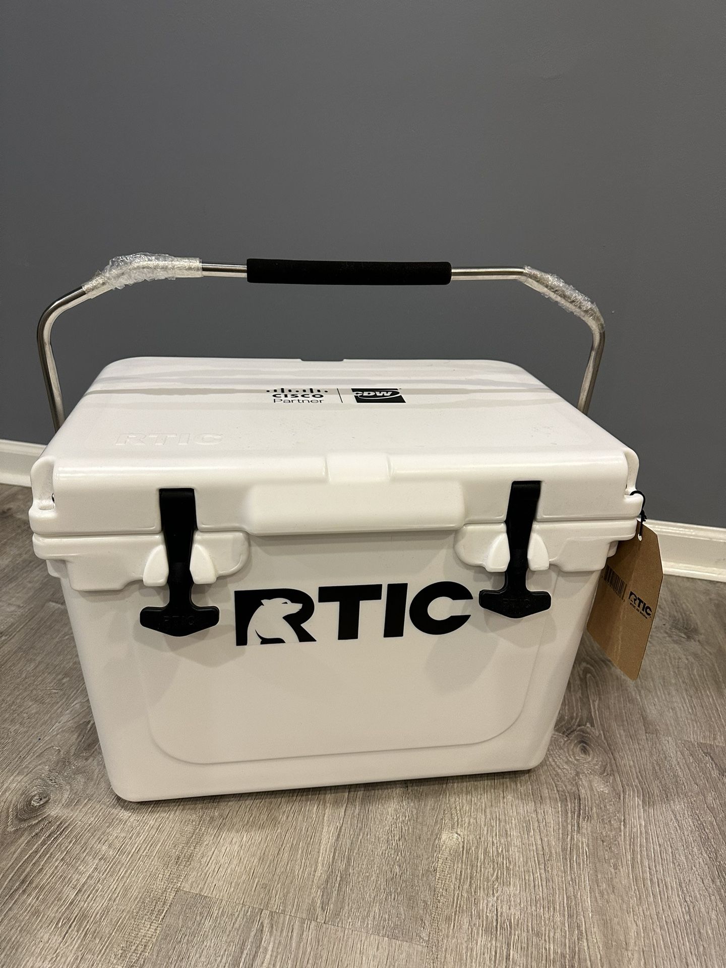 RTIC Outdoors 20 qt Ultra Tough Hard-Sided Cooler-White