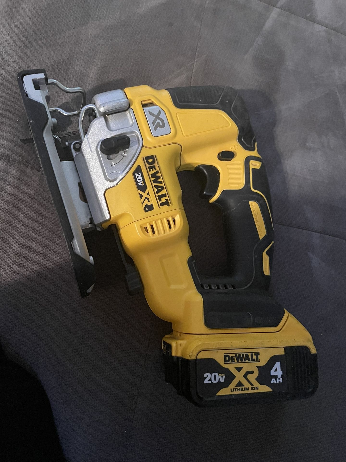 Dewalt Jigsaw And 4ah Battery