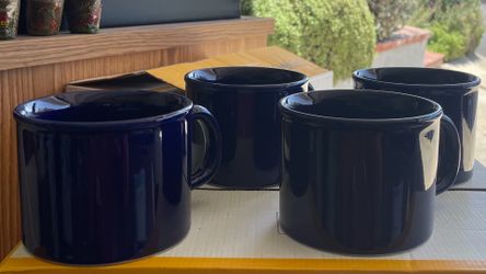 Set of 4 cobalt blue coffee/soup mugs