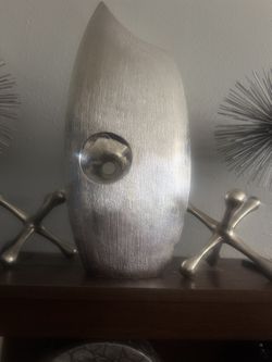 Zgallerie Silver Modern Vase