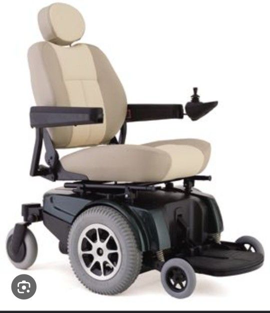 Jazzy 1113 Power Chair