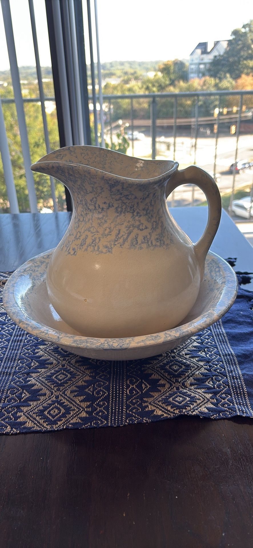 Robinson Ransbottom Roseville Pitcher and Basin 1930