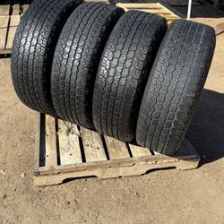 (255/70/18) Tires X4