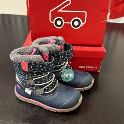 Snow Boots Size 12 Waterproof 